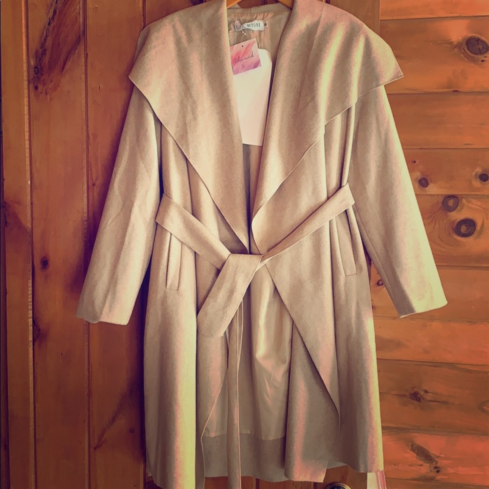 Beautiful tan wrap jacket with oversized collar